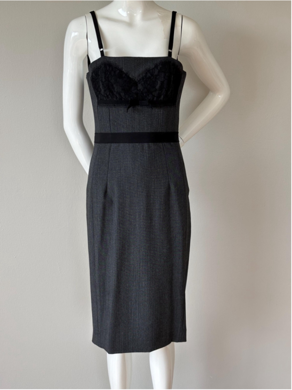 Vintage Dolce & Gabbana DG Grey Lace Corset Sheath Dress IT 38 XS Silk Look Penc - Picture 7 of 12